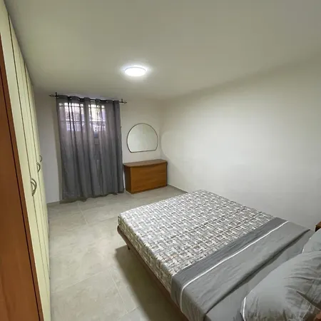 Lägenhet Casa Con Corte *