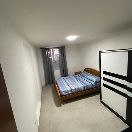 Lägenhet Casa Con Corte *